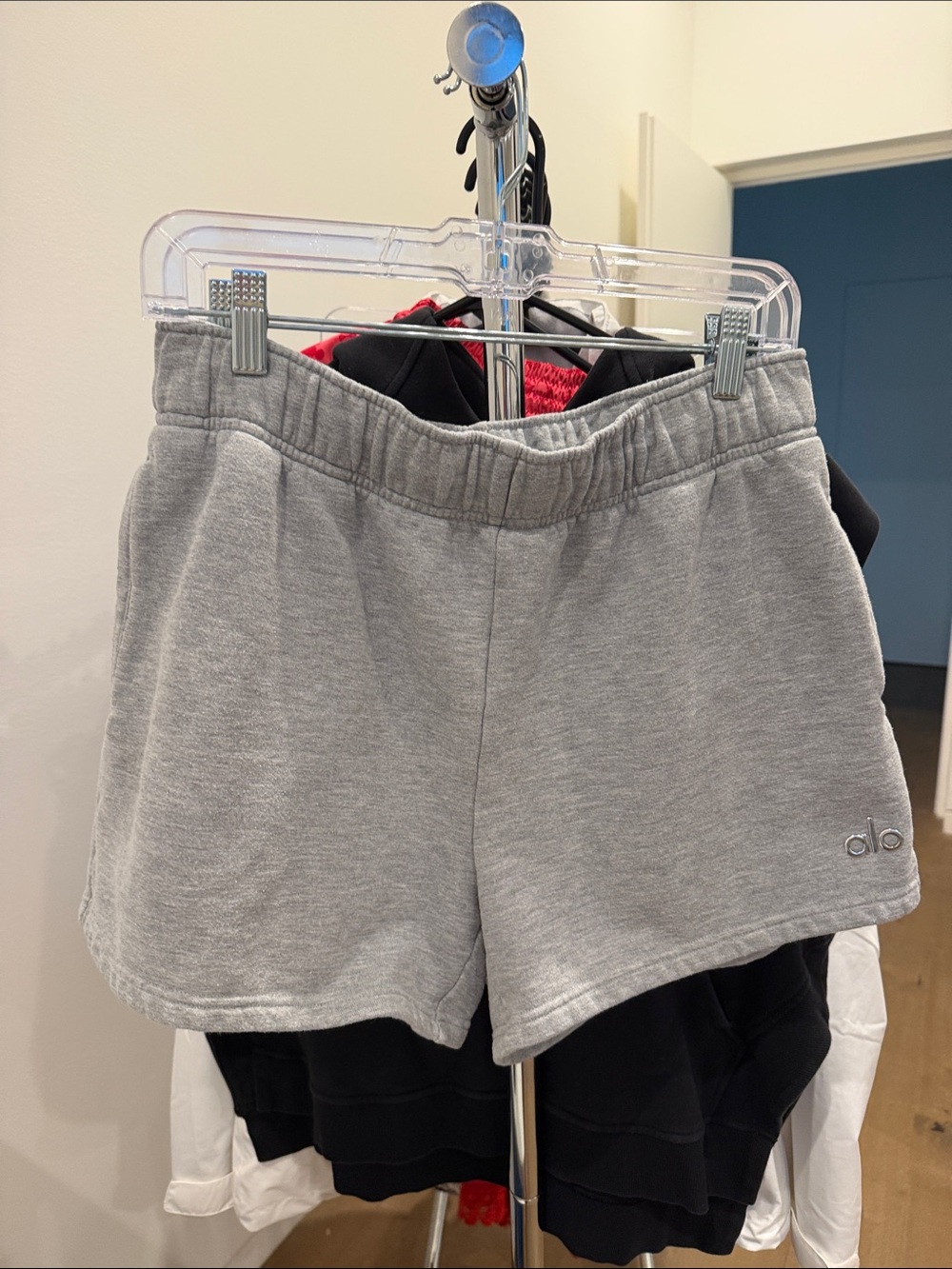 ALO Yoga Gray Elastic-Waist Logo Athletic Shorts Size Medium